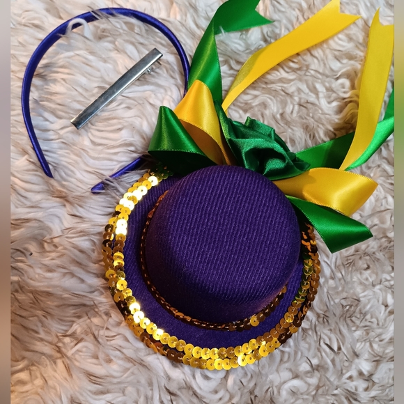 You would use this for a party like mardi gras - Picture 2 of 2